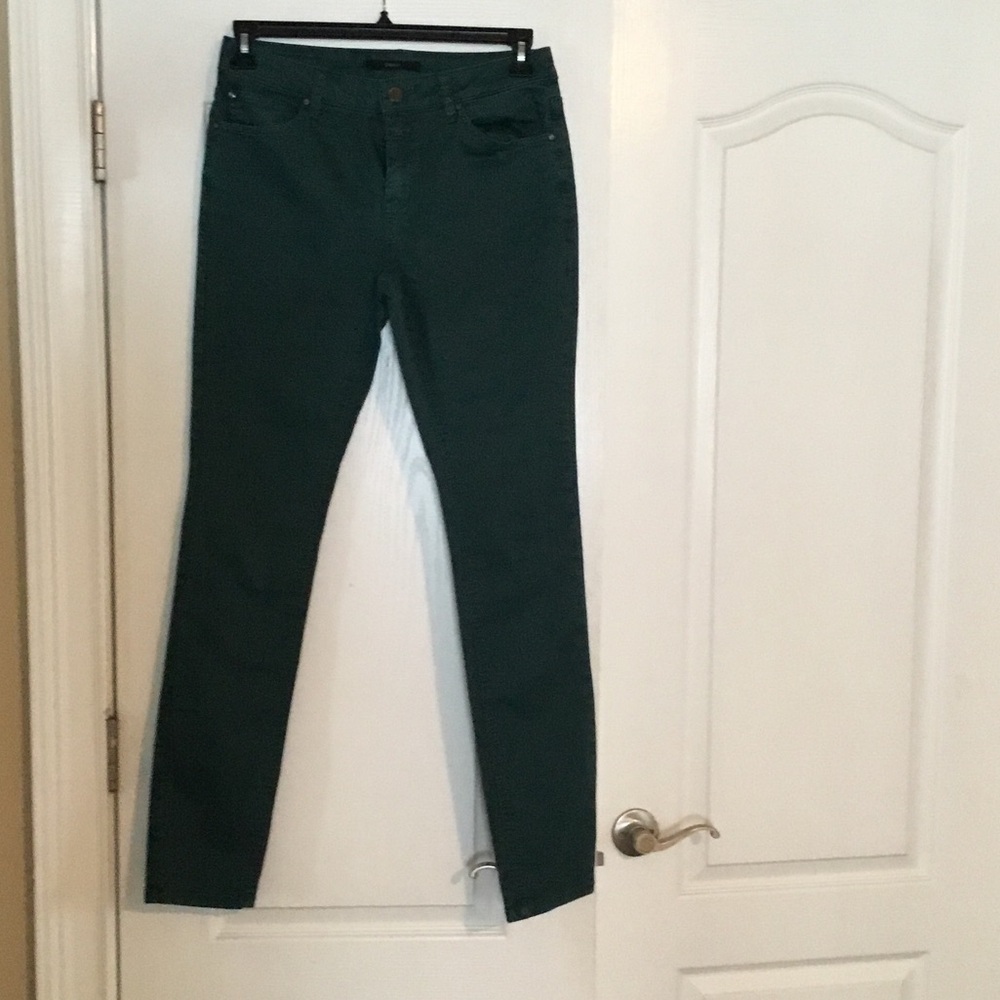 Women’s Skinny Jeans in Dark Green
